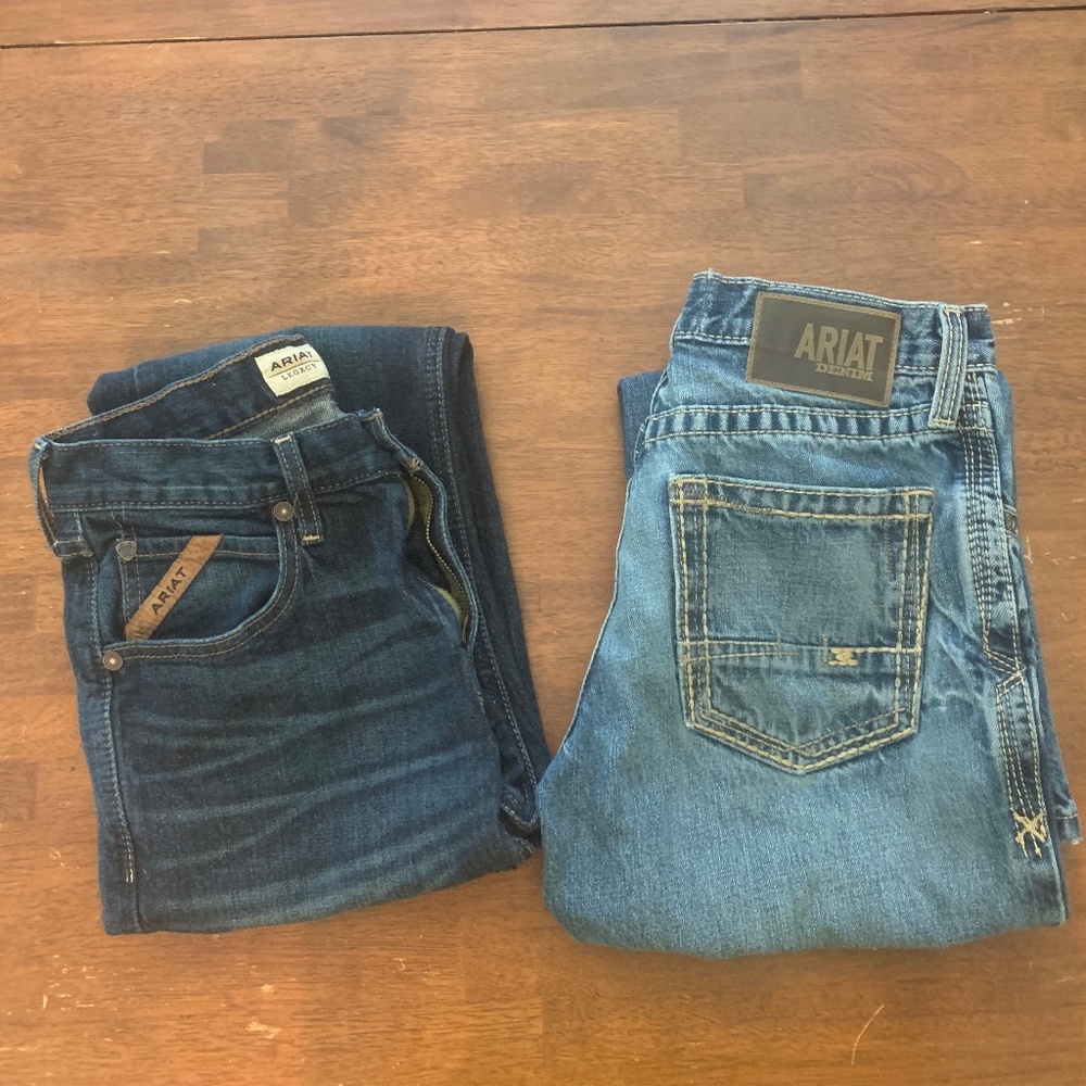 2 pair Ariat Jeans size 28/30